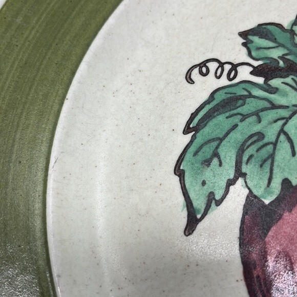 Metlox Poppytrail Vernon Provincial Fruit 10.5 in Dinner Plates Set of 2 - Picture 5 of 13